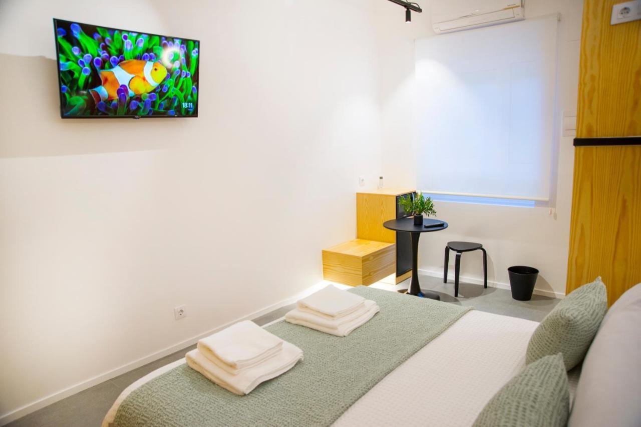 Kalidas Hostel Suites Кальдас-де-Рейес Экстерьер фото