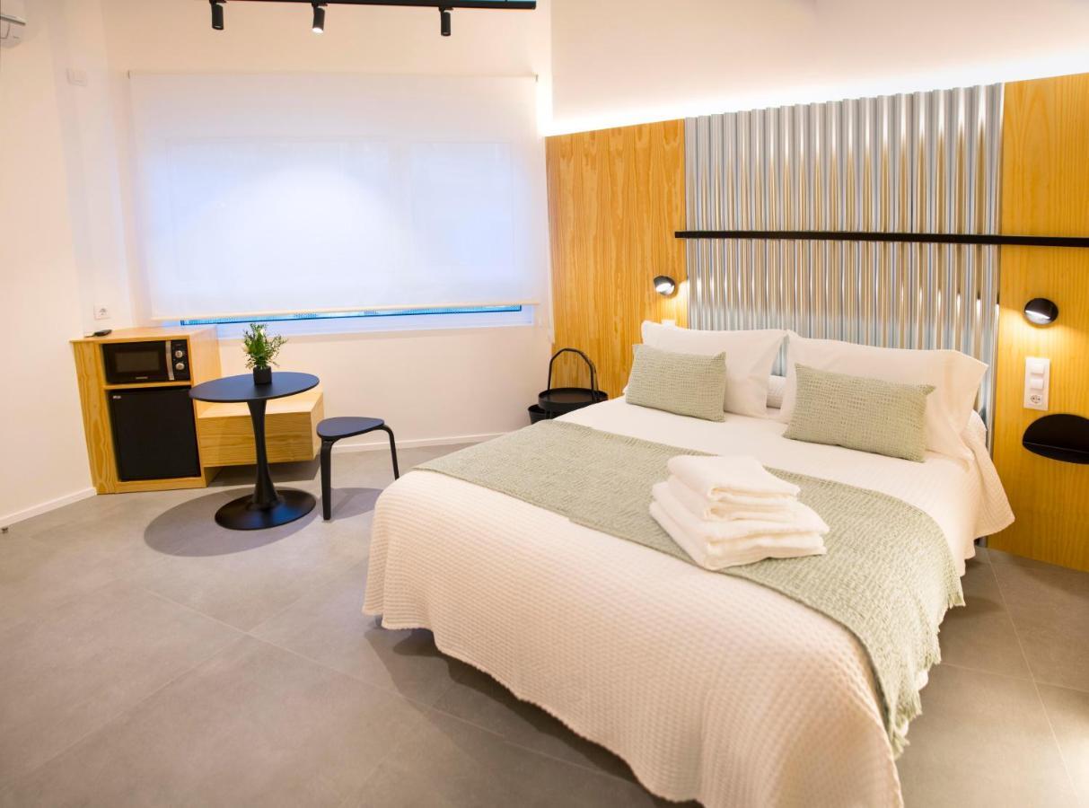 Kalidas Hostel Suites Кальдас-де-Рейес Экстерьер фото
